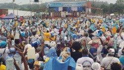Över 2 miljoner troende deltog i den årliga pilgrimsfärden till helgedomen tillägnad den Obeläckade avlelsen i Muxima organsierades av Viana stift i Angola, 1-3 september. 