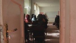 Ein Standbild aus dem Dokumentarfilm: Das geheime Bildungszentrum im Norden Afghanistans