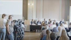 Die Pressekonferenz anlässlich der Missbrauchsvorwürfe in der Schweiz 