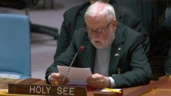 Paul Richard Gallagher érsek az ENSZ New York-i ülésén