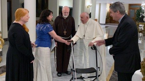 Tutela minori: durante la plenaria l’incontro del Papa con due donne di LOUDfence