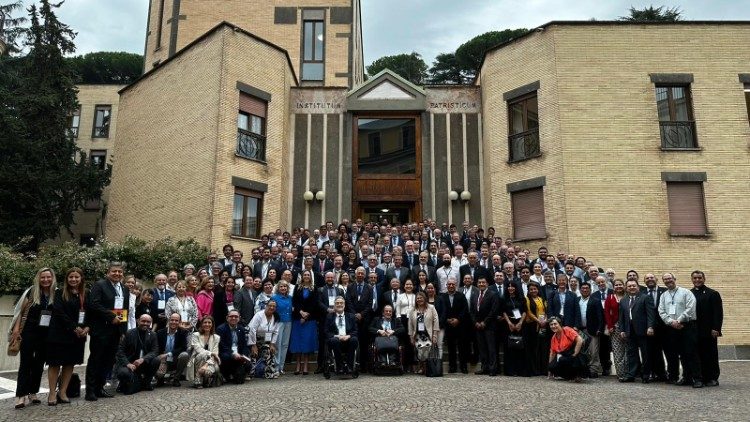 Reunión de rectores de universidades latinoamericanas en Roma