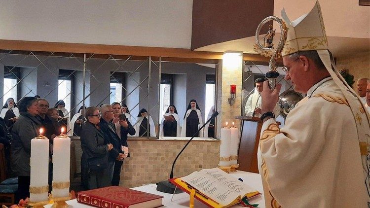 Zagrebački nadbiskup  Dražen Kutleša na misi proslave 25. obljetnice Karmela u Mariji Bistrici (Foto: vlč. Zoran Gložinić)