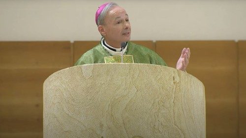 Homily during Mass on Sunday evening for synod participants on retreat