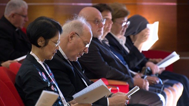 I partecipanti al Sinodo durante il ritiro spirituale a Sacrofano