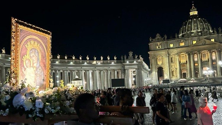 
                    Celebrações e momentos de oração marcam mês mariano no Vaticano
                