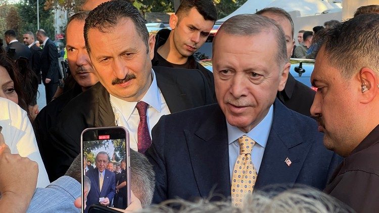 Staatspräsident Recep Tayyip Erdogan bei der Eröffnung des ersten Neubaus einer syrisch-orthodoxen Kirche in Istanbul (Foto: Marion Sendker)
