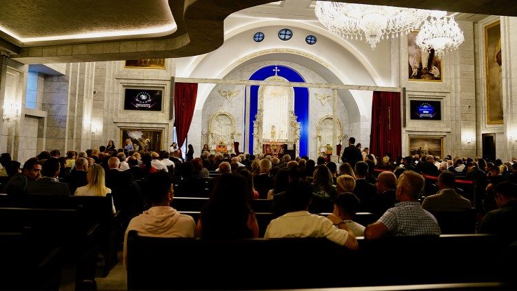 Bei der Eröffnung der syrisch-orthodoxen St.-Ephrem-Kirche in Istanbul 