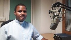 P. Edson Carvalhal Soares em entrevista à Rádio Vaticano
