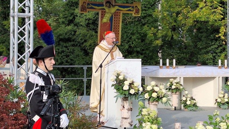 帕罗林枢机主持感恩祭，结束庇护十世遗体巡游活动。