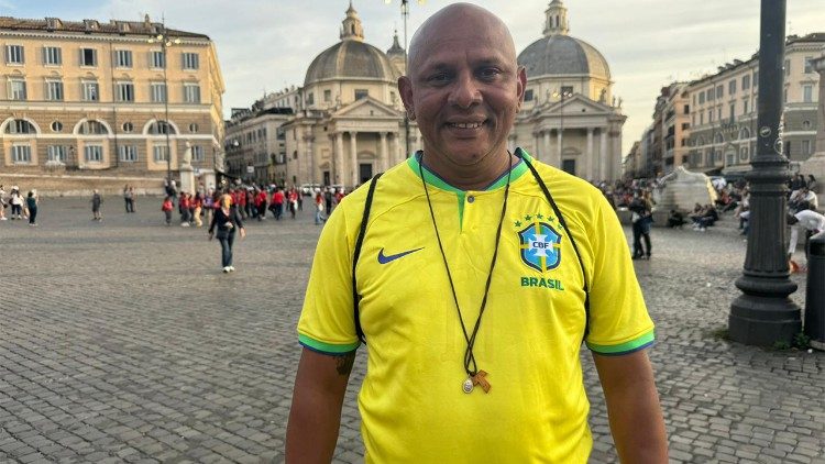 Francisco faz parte do grupo de 25 brasileiros missionários em Roma