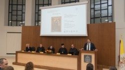 2023.10.21 Izstādes atklāšanas ceremonijā Pontifikālajā Gregora universitātē