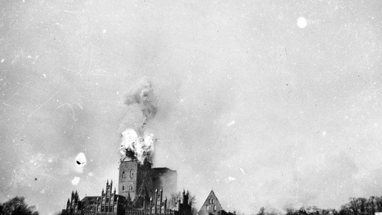 Lübeck nach der Bombennacht Palmarum 1943