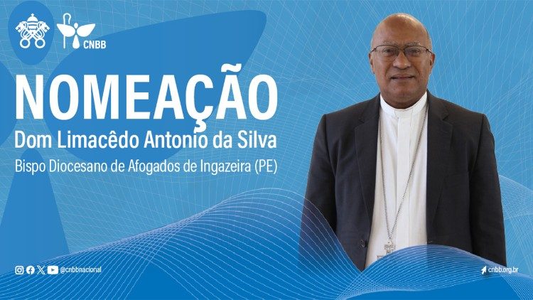 Bispo demitido pelo papa reza em frente à conferência de bispos