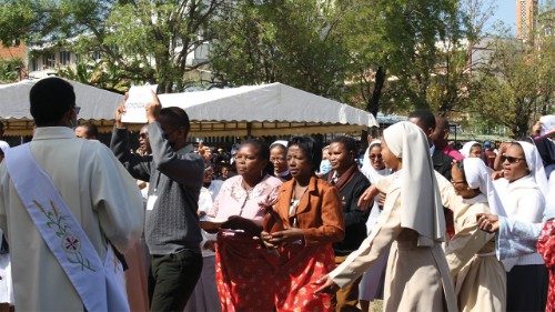 Des représentantes des 22 diocèses de Madagascar participant à la phase nationale du Synode sur la Synodalité dans la capitale, Antananarivo, 30-31 juillet 2022. 