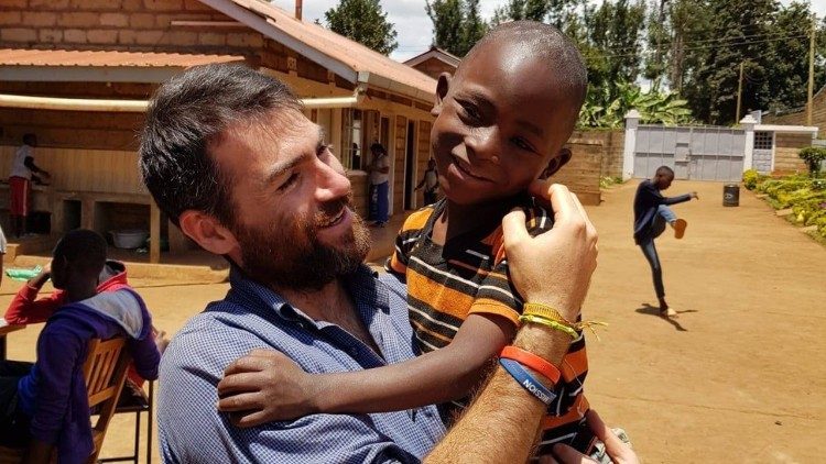 Giandonato e Thimoty durante uma missão no Quênia