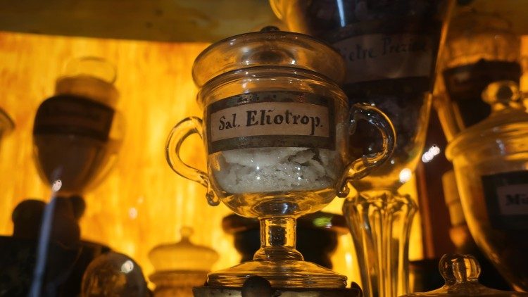 Ancient pharmacy of Santa Maria della Scala in Trastevere - Photo by A. Poce