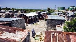 Soeur Paësie, dans le bidonville de Cité Soleil, à Port-au-Prince. Crédit : famille Kizito 