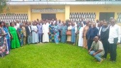 Les participants à la 17è session du Conseil national de l’Ecole Catholique, tenue du 2 au 4 novembre 2023 à Brazzaville (Congo)