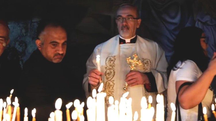 O Cardeal Pizzaballa, Patriarca Latino de Jerusalém, durante a Vigília de todas as igrejas da Terra Santa pela paz