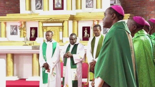 Cameroun: la formation au sacerdoce préoccupe les évêques de la province de Douala