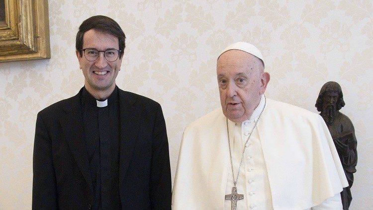 El Papa Francisco y el nuevo Obispo de Helsinki
