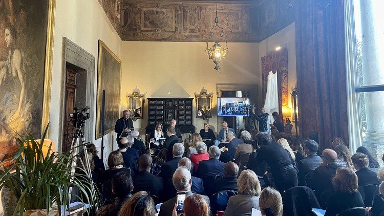 Il convegno nella Sala delle Belle Arti dell'Ambasciata italiana presso la Santa Sede