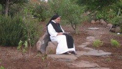 Monja trapista do mosteiro Nossa Senhora Fonte da Paz, em Azeir - Síria