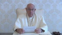 Papst Franziskus verliest eine Botschaft (Archivbild 2023)