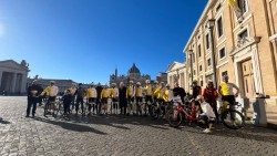 La squadra ciclistica di Athletica Vaticana