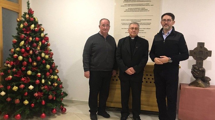 2023.12.30 Bishop Stojanov received the director of Croatian Caritas, Fra Tomislav Glavnik - Nord Macedonia