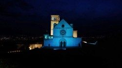 La Basilica di San Francesco ad Assisi illuminata di blu per la Giornata mondiale della consapevolezza sull'autismo