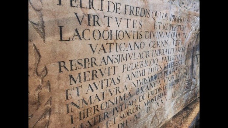 La tomba di Felice De Fredis commemorativa del ritrovamento del Laocoonte - Basilica di Santa Maria in Ara Coeli a Roma