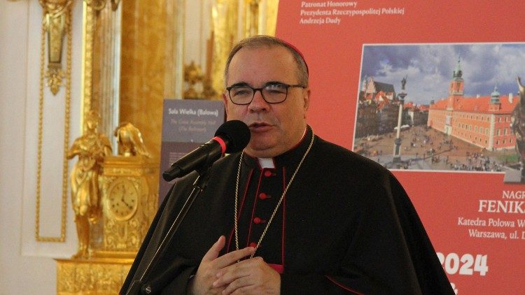 Abp Antonio Guido Filipazz (Irena Świerdzewska)