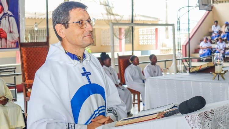 P. Mauricio Bolzon, na Celebração do Dia Diocesano da Misericórdia, arquidiocese da Beira (Moçambique)