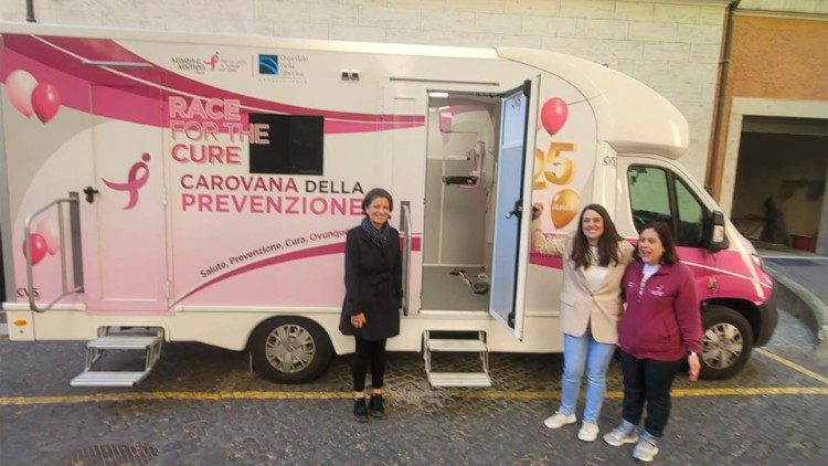 La caravane de prévention avec l'association "Komen Italia"