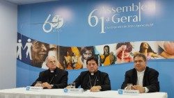 Pressekonferenz der Vollversammlung der Brasilianischen Bischofskonferenz in Aparecida