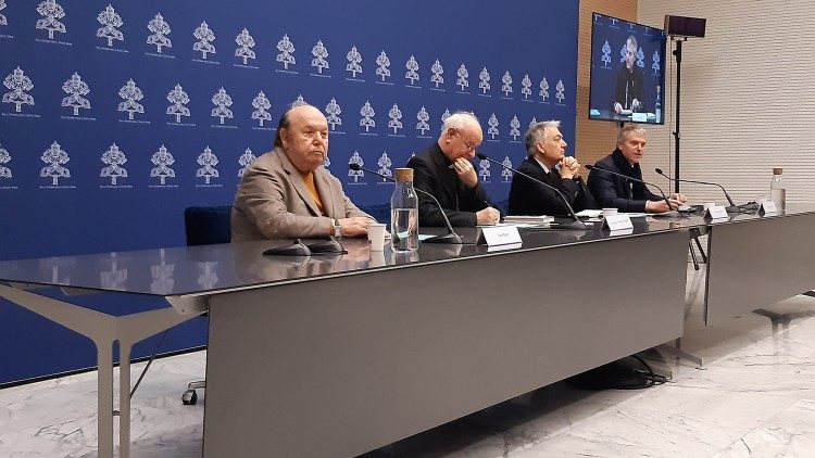 Presentation of "The Caress and the Smile" event that will take place on 27 April in the Vatican's Paul VI Hall