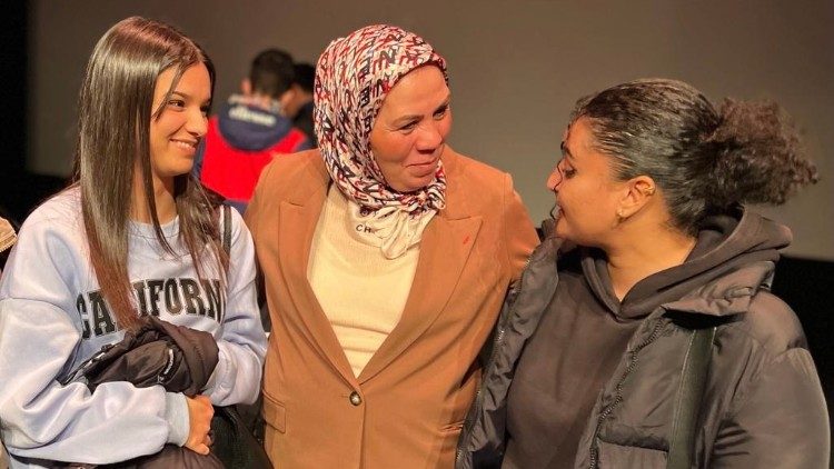 L'attivista islamica contro l'estremismo Latifa Ibn Ziaten, che opera in Francia, Premio Zayed 2021