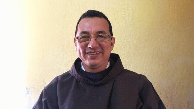 El nuevo obispo de David, Panamá, Monseñor Luis Enrique Saldaña Guerra