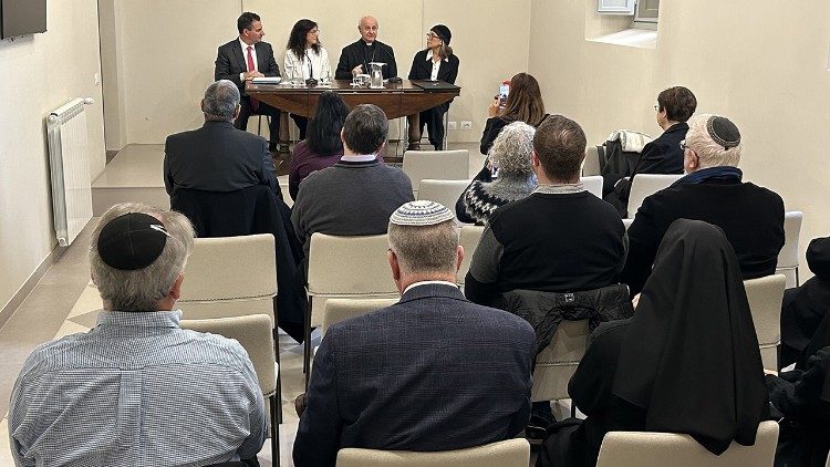 L'inaugurazione del Centro di Etica a Roma