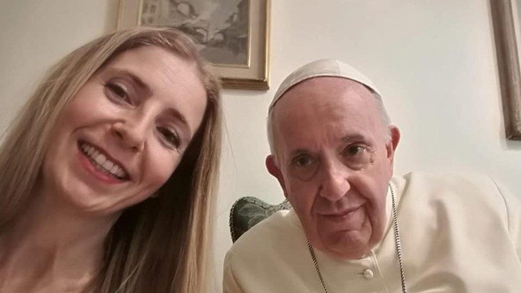 Il selfie scattato da Papa Francesco