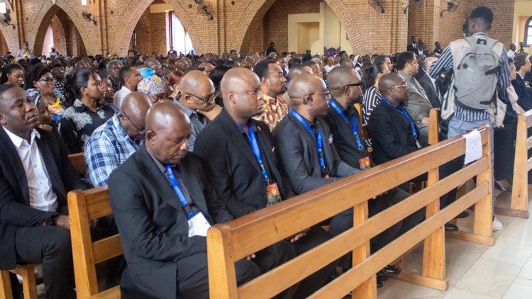 Messe pour la paix à l’Est de la RD Congo, célébrée par l’archevêque de Kinshasa, le cardinal Fridolin Ambongo, le samedi 24 février 2024, dans la Cathédrale Notre Dame du Congo