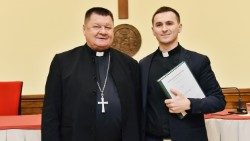 Biskup bjelovarsko-križevački mons. Vjekoslav Huzjak i vlč. Antun Faltak