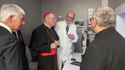 2024.02.26 Il cardinale Parolin al centro di diagnostica per immagini dell'Ido
