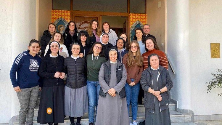 Духовна среща за момичета в Раковски