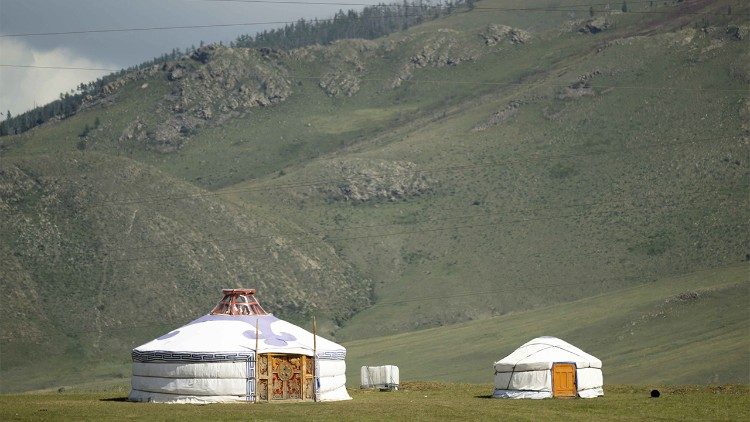 La Chiesa rotonda a forma di ger, l'abitazione mobile adottata da molti popoli nomadi dell'Asia  (©Vatican Media)