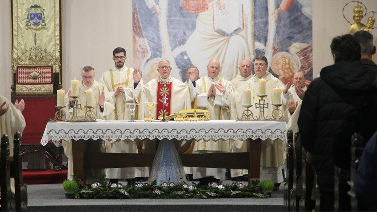 Pomoćni biskup Mijo Gorski predvodi misu zahvalnicu u Bogoslužnom prostoru bl. Alojzija Stepinca  (Foto:TU ZN)