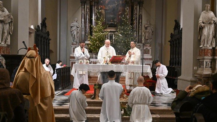 Apostolski nuncij Giorgio Ljngua 6. siječnja u crkvi sv. Jeronima u Rijeci  (Foto: Nikola Kurti)