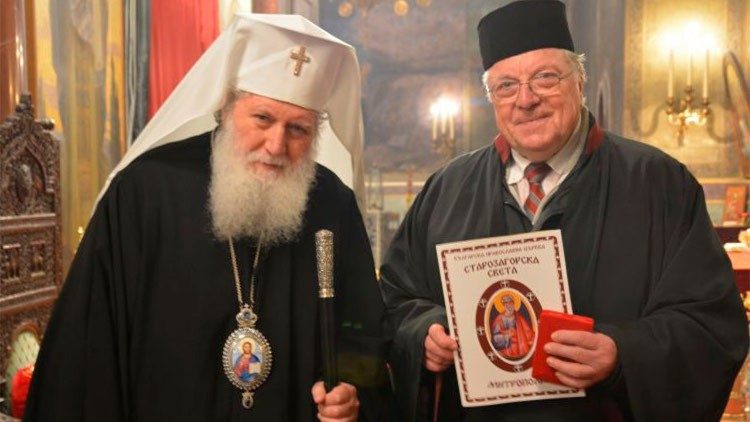 Проф. Димитър Димитров със своя брат Патриарх Неофит